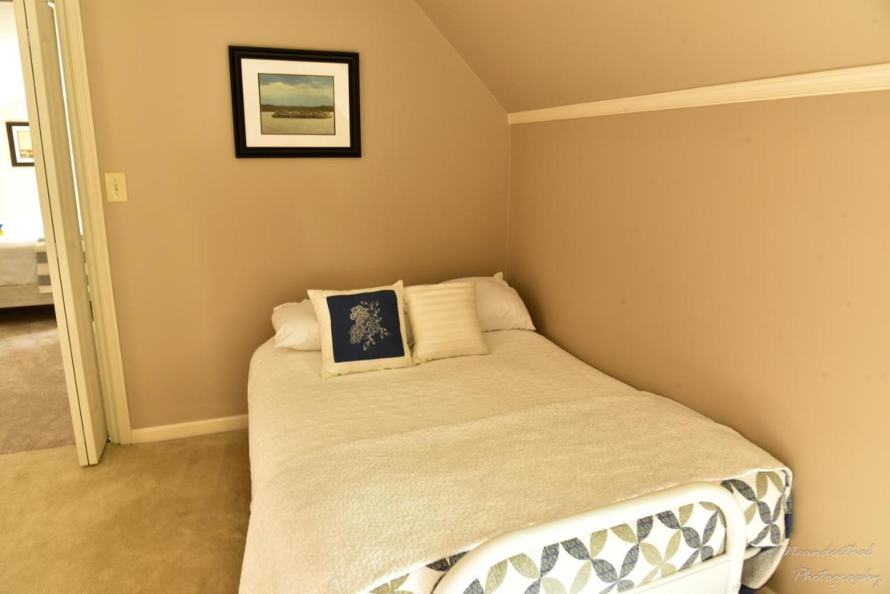 The Yellow Rose Of Talbot Bed And Breakfast Easton Bagian luar foto