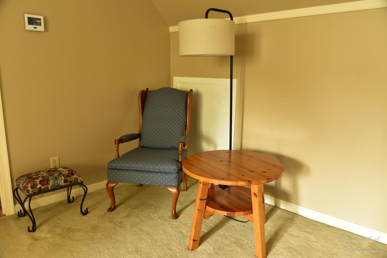 The Yellow Rose Of Talbot Bed And Breakfast Easton Bagian luar foto